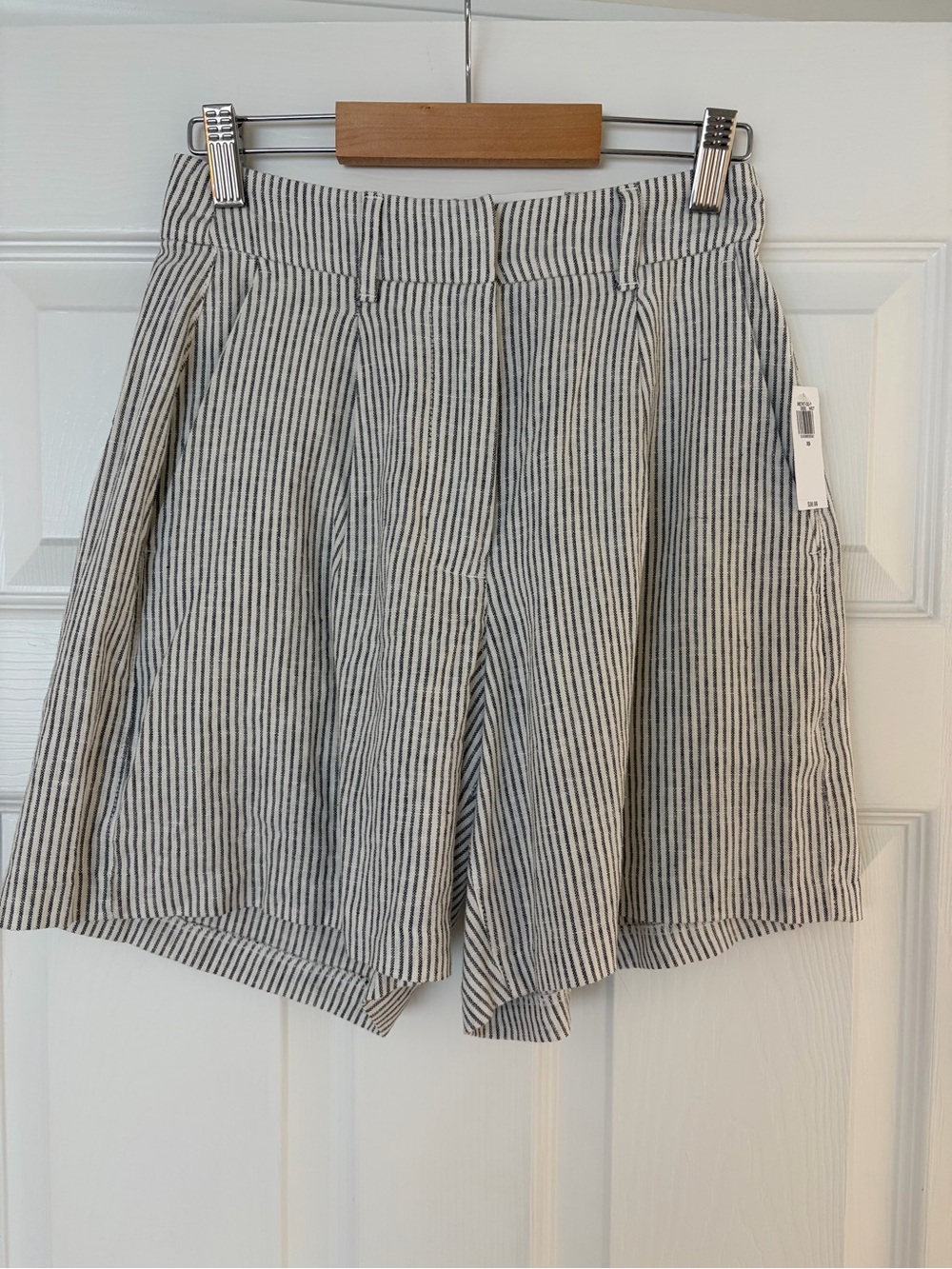 Old Navy Black and White Striped High-Waist Shorts with Pockets